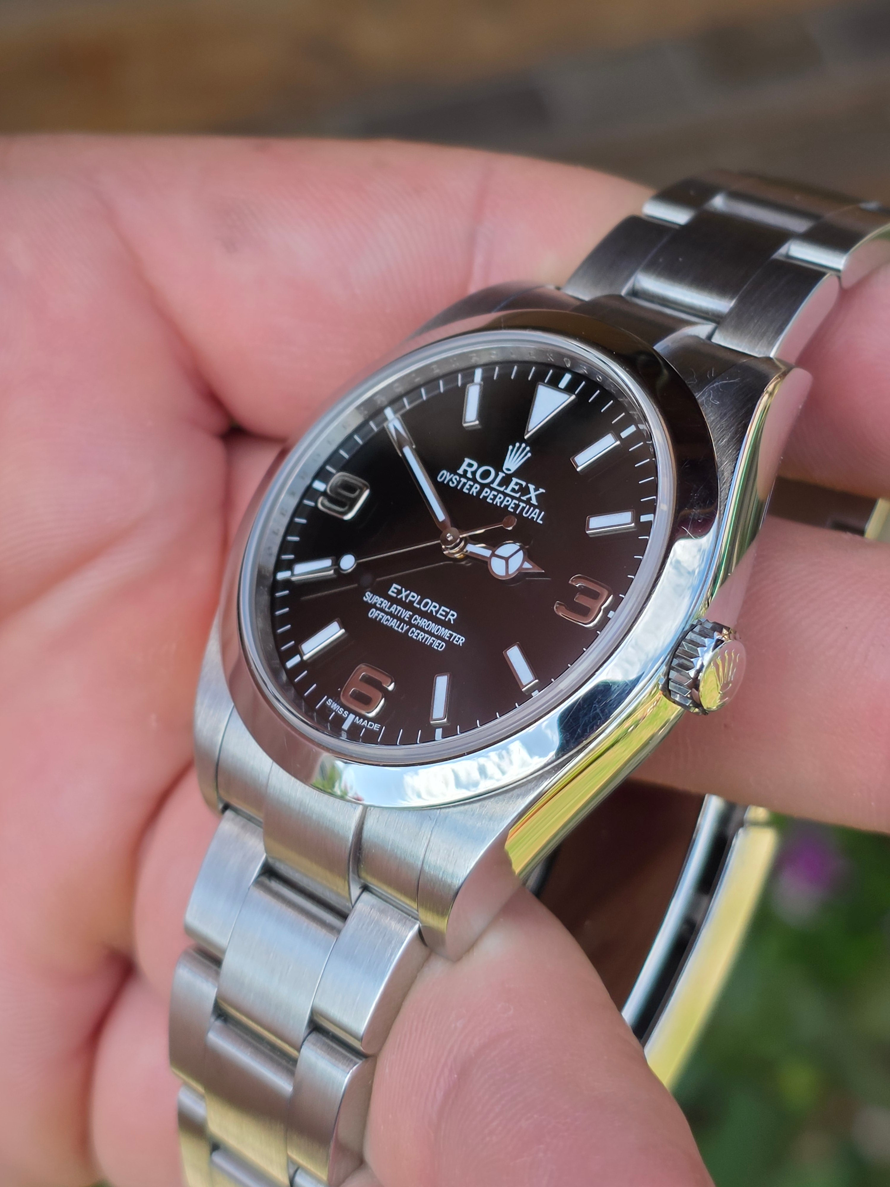 ROLEX Explorer I 39mm – Referință 214270 (Generația MK1 / Cifre Aur Alb)
