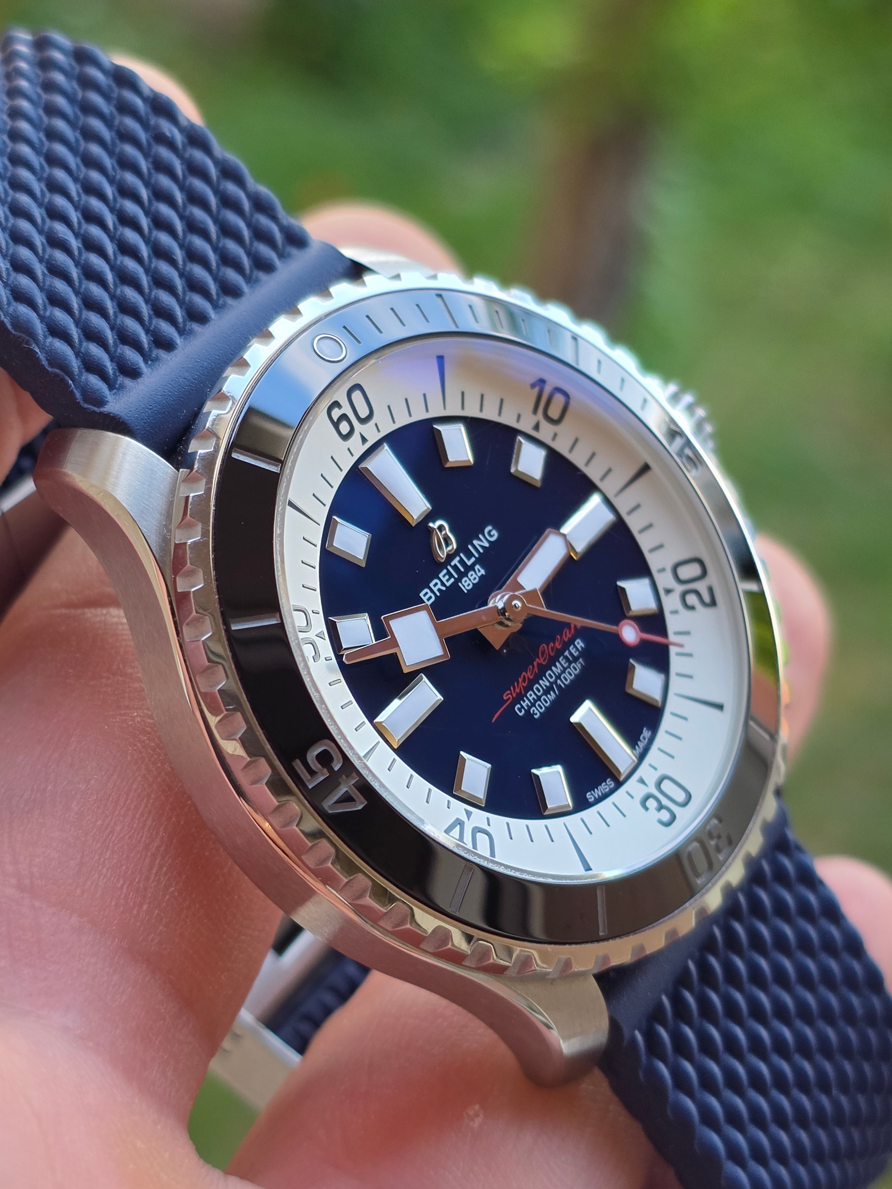 Breitling Superocean Automatic 44 (A17376)
