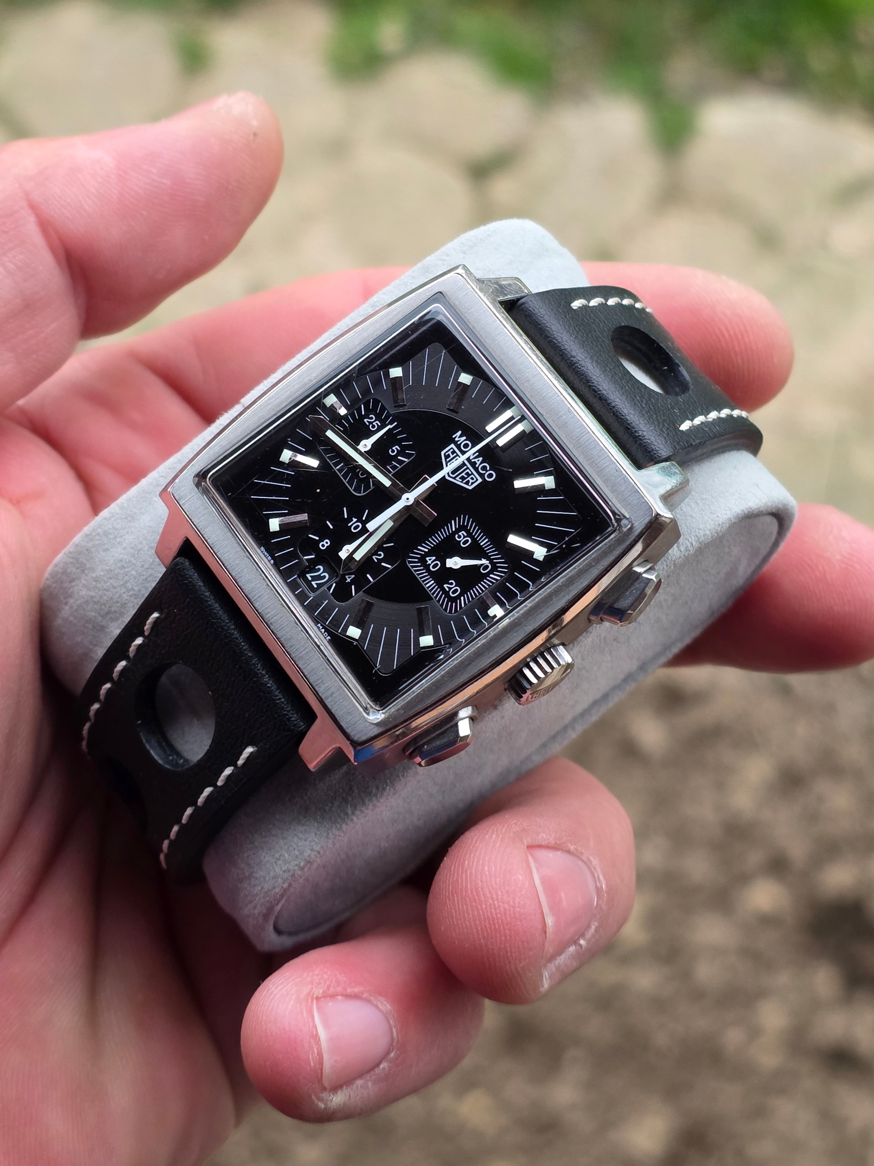 TAG Heuer Monaco Chronograph Re-Edition – Ref. CS2111 – Vintage Vibe