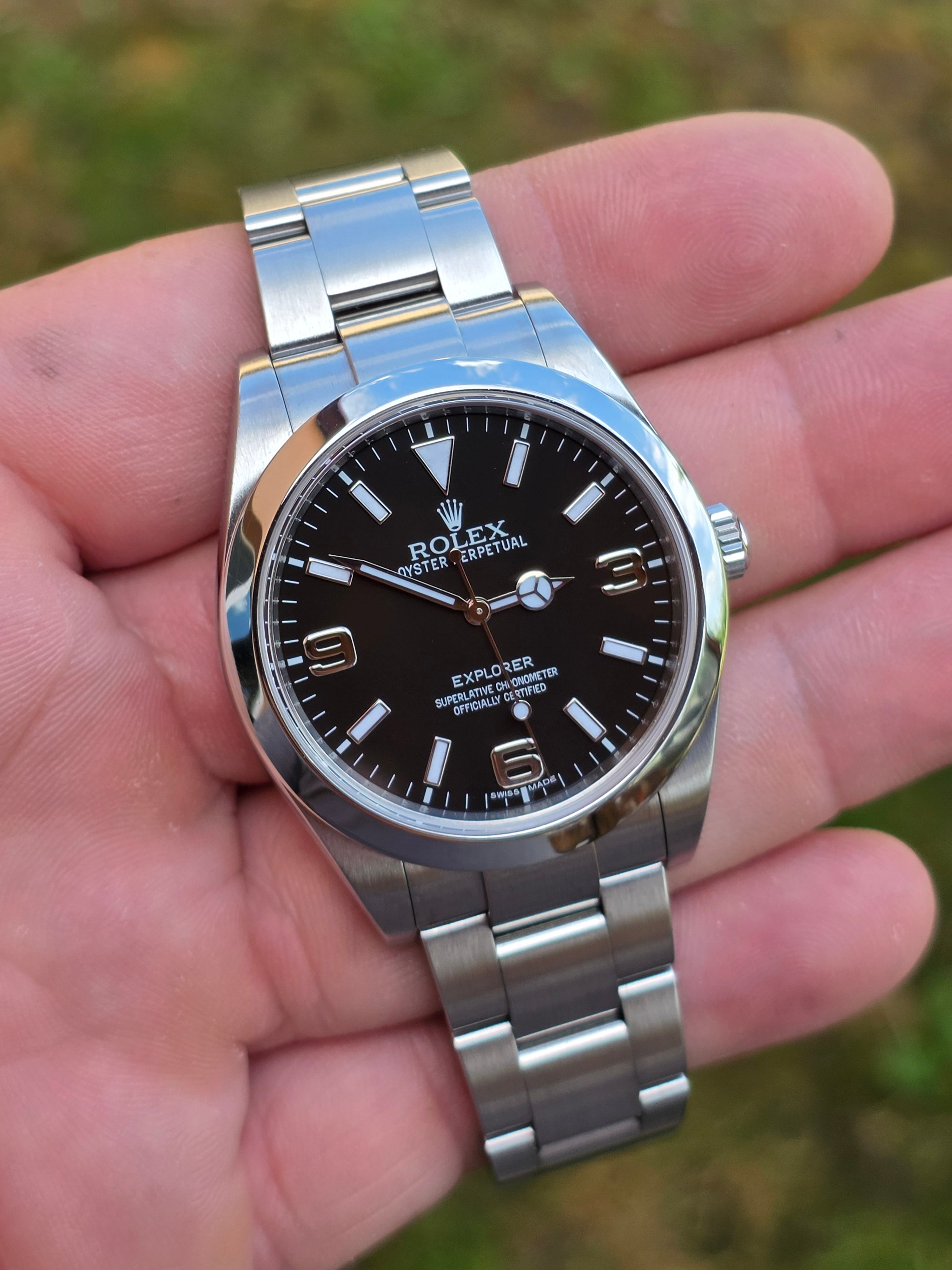 ROLEX Explorer I 39mm – Referință 214270 (Generația MK1 / Cifre Aur Alb)