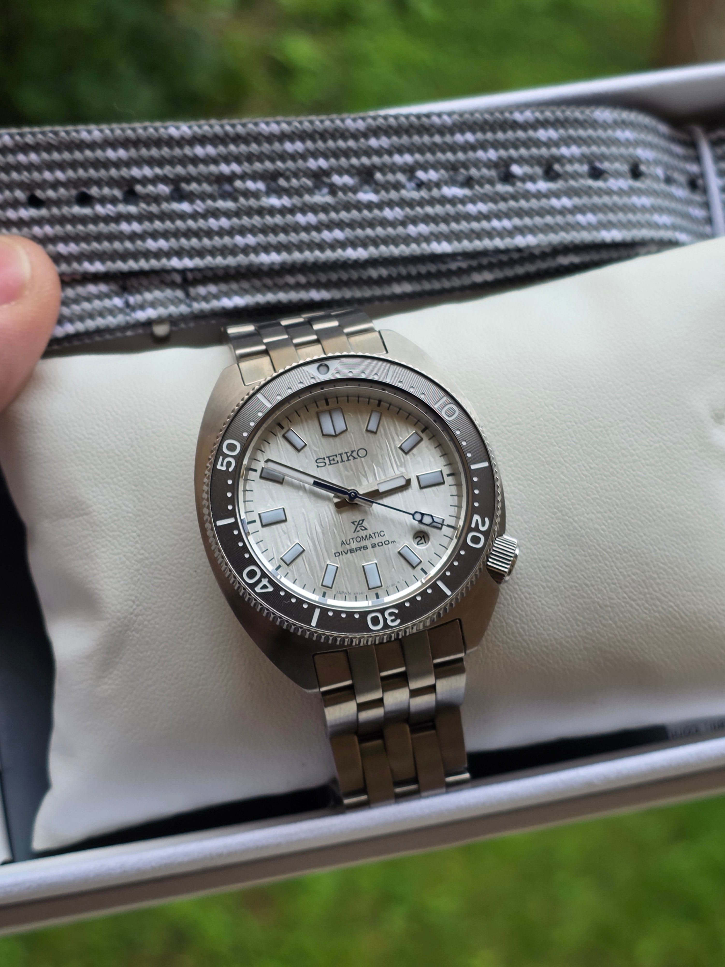 Seiko Prospex "Save the Ocean" Glacier Limited Edition (SPB333J1) – Full Set