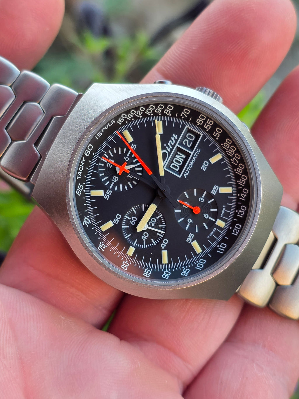 Sinn 157 Titan – Cronograf Vintage de Colecție (Mecanism Lemania 5100)