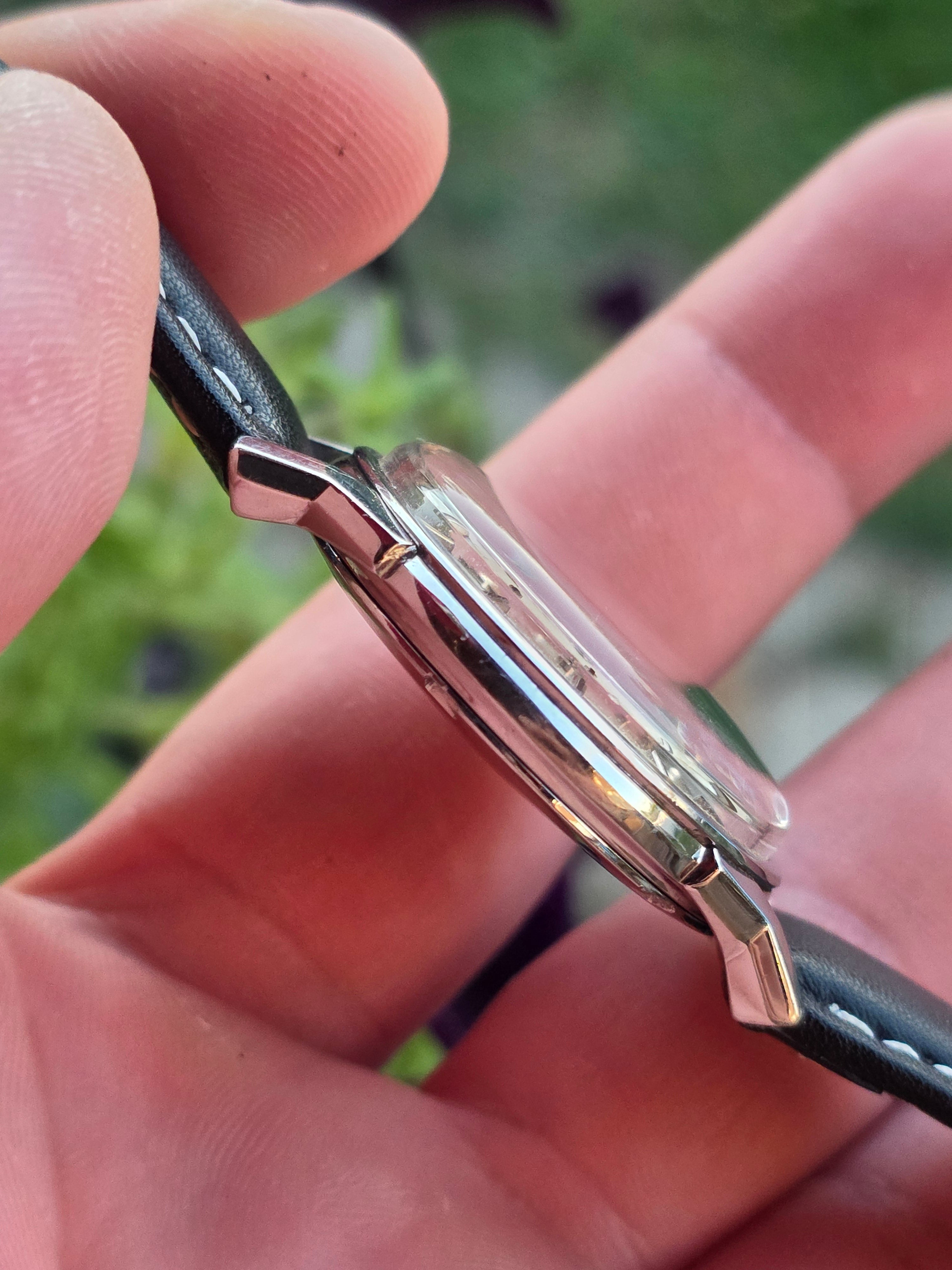 Omega Constellation "Pie Pan" Vintage – Calibru 561