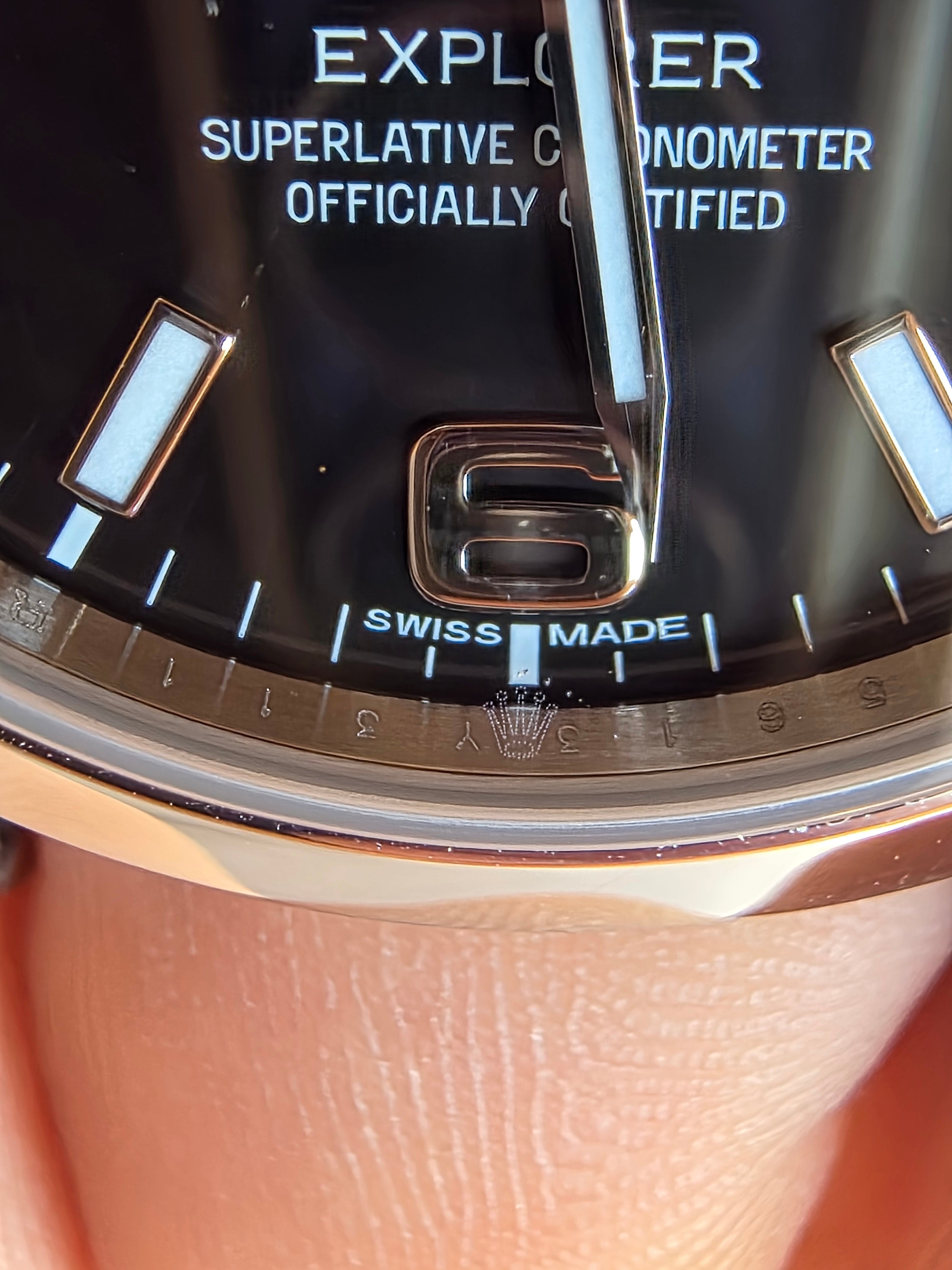 ROLEX Explorer I 39mm – Referință 214270 (Generația MK1 / Cifre Aur Alb)